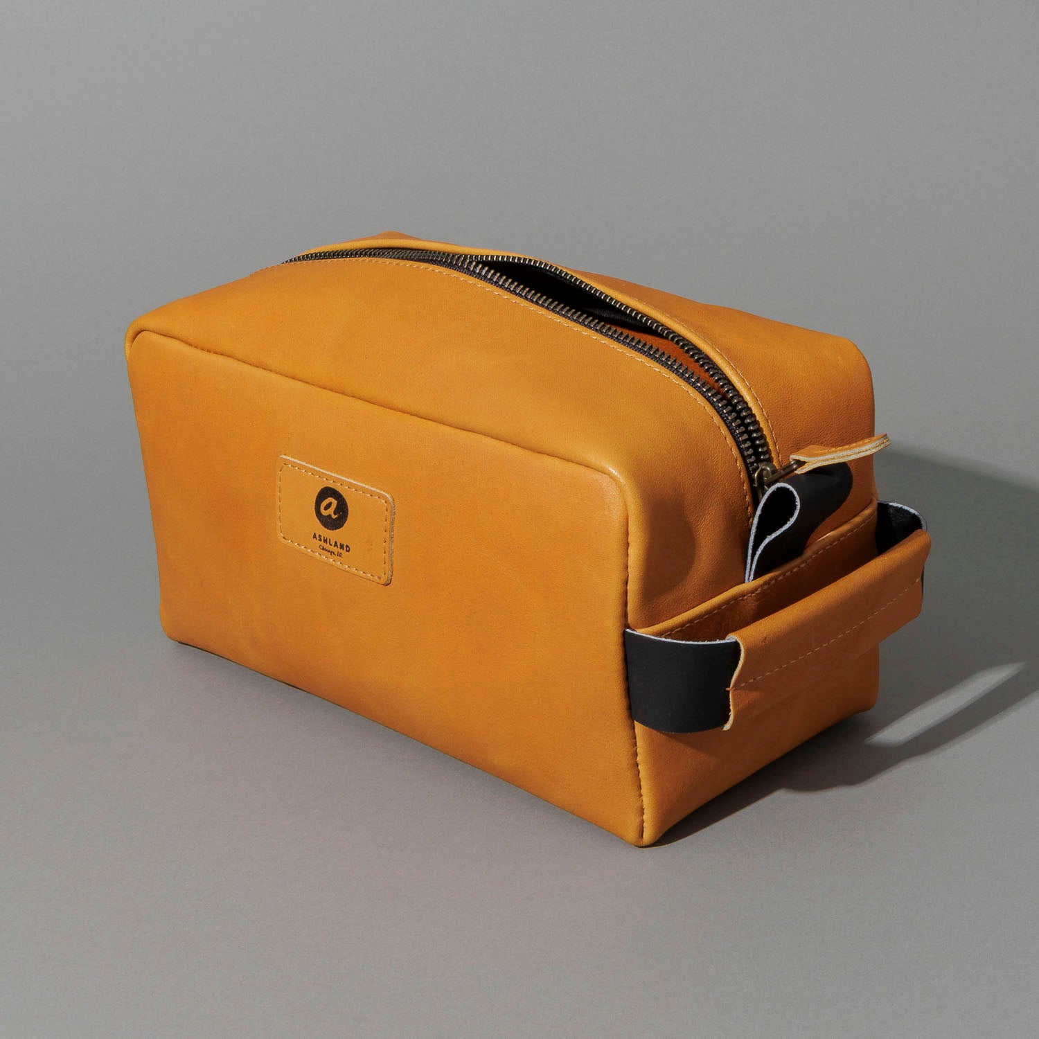 One-Off The Classic Dopp Kit